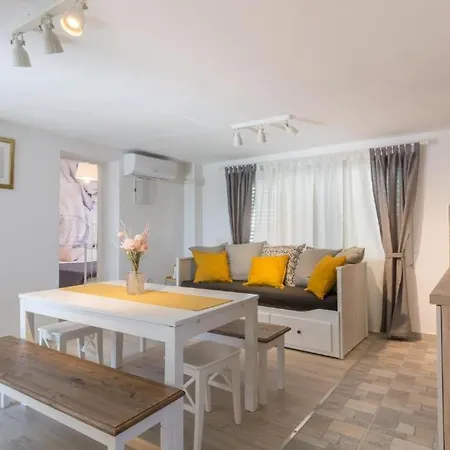 Apartment Tomislav Vir